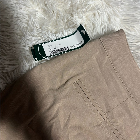 Cuts Men's  Coz 7 Short - Picture 8 of 8